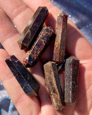 Double Terminated Garnet Points